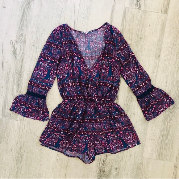 AEO Floral Bell Sleeve Romper - Picture 2 of 8